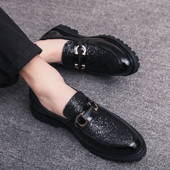Vīriešu Mokasīni kurpes Britu stila Slip-On Dzīvokļi kāzu svinības Luksusa apavi Ērti Ikdienas Ādas kurpes tendence friziera kurpes